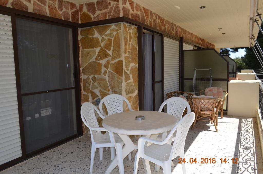 Apartments Zoumperi Nea Makri Exterior photo